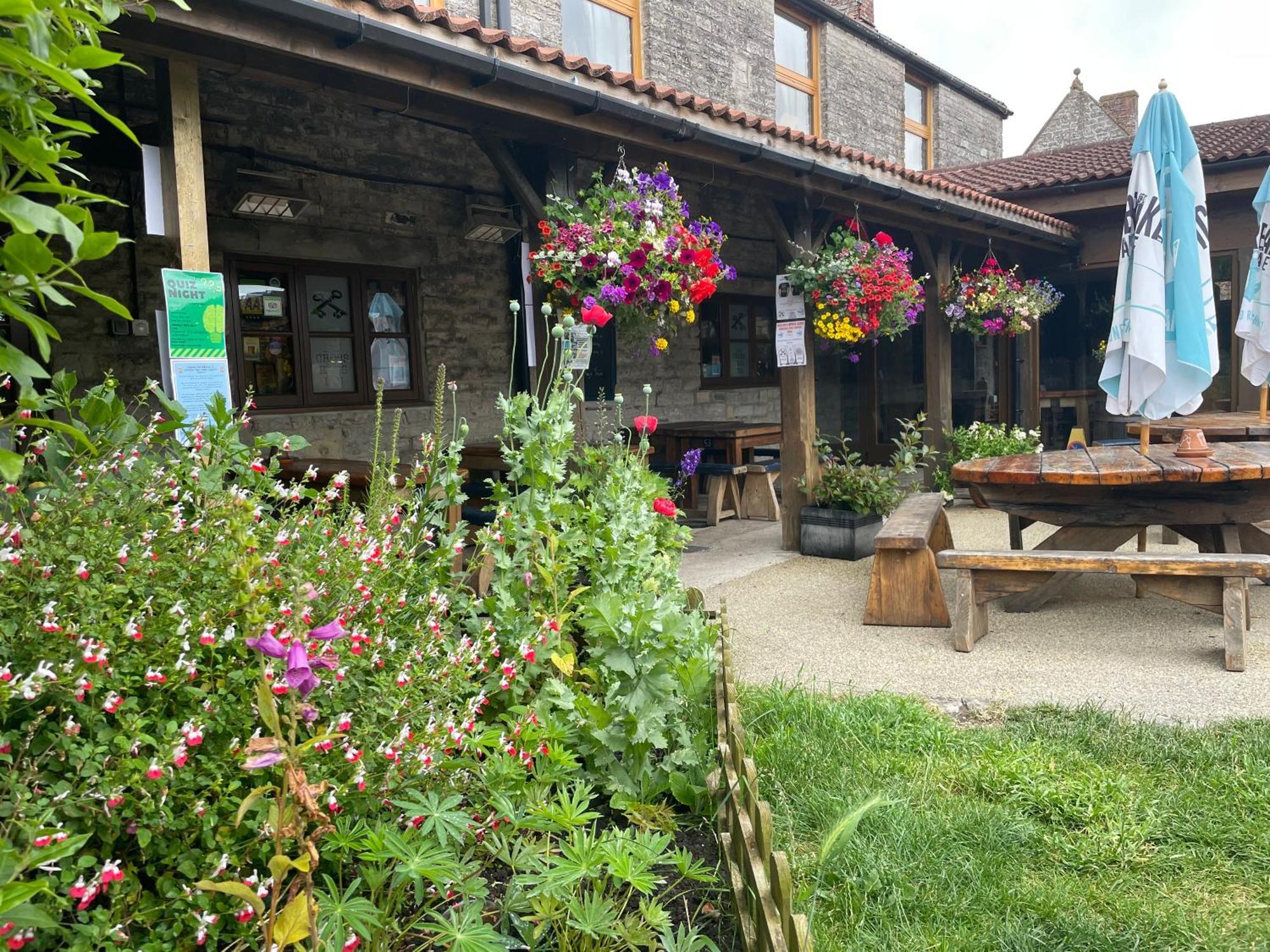 Lydford-on-Fosse Cross Keys Inn מראה חיצוני תמונה