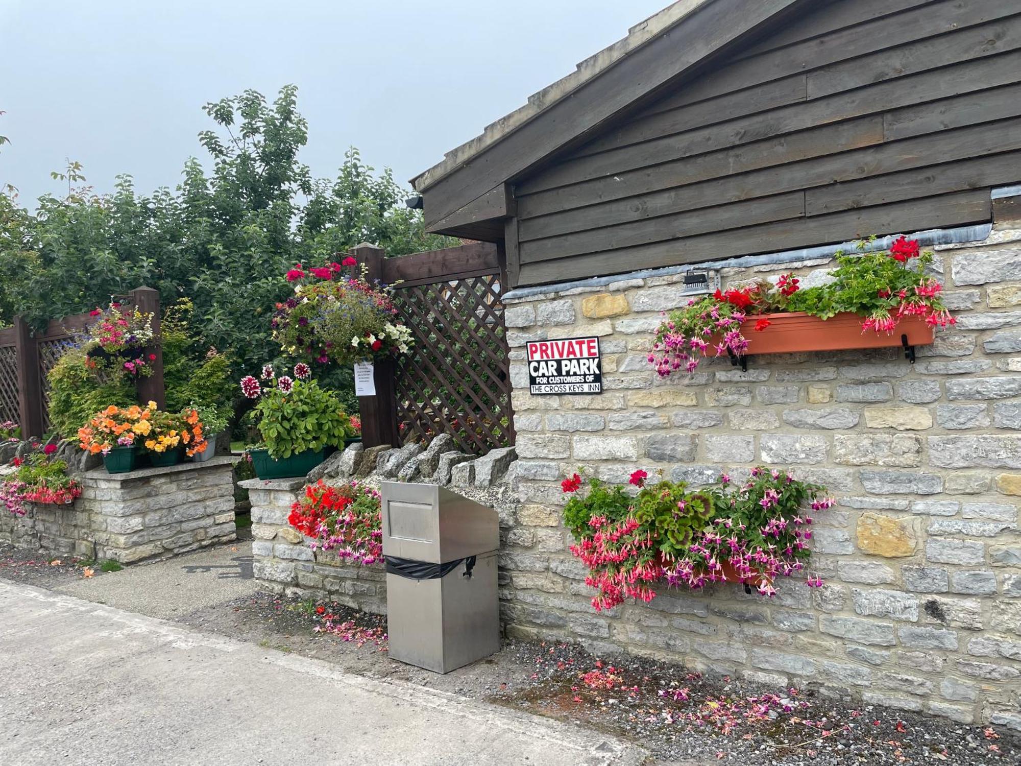 Lydford-on-Fosse Cross Keys Inn מראה חיצוני תמונה