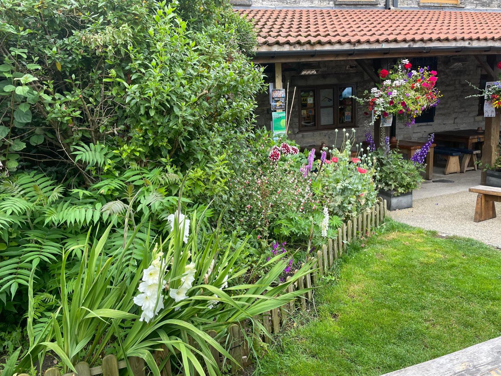 Lydford-on-Fosse Cross Keys Inn מראה חיצוני תמונה
