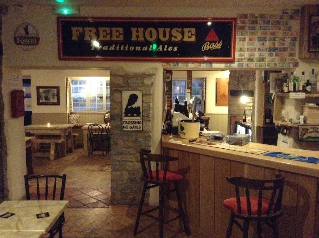 Lydford-on-Fosse Cross Keys Inn מראה חיצוני תמונה