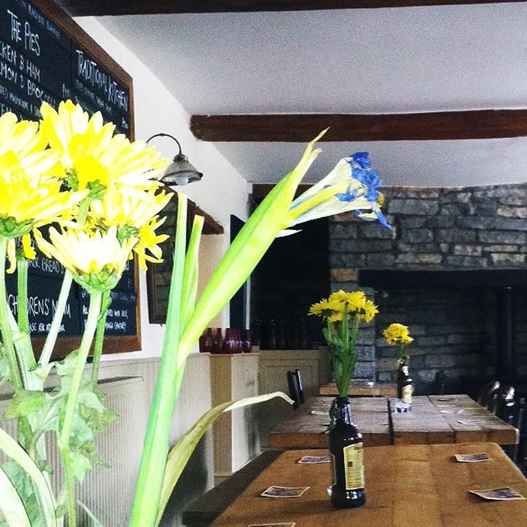 Lydford-on-Fosse Cross Keys Inn מראה חיצוני תמונה
